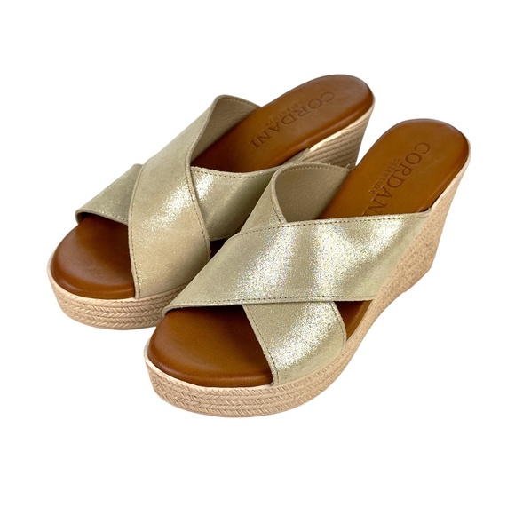 NEW CORDANI Braylin Espredille Wedge sandal in soft gold suede - Picture 5 of 9